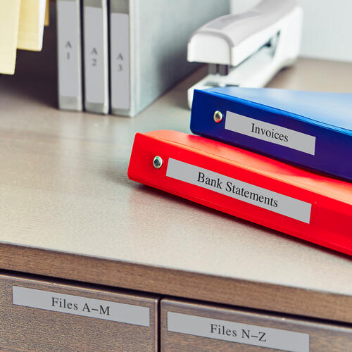 Brother M931 Ruban non laminé argenté avec texte noir authentique pour étiqueteuses P-touch, 12 mm de largeur x 8 m de longueur