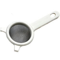 Chef Craft 2-1/2 in. W X 5-1/2 in. L Silver/White Plastic/Stainless Steel Mesh Strainer w/Handle