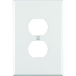 Leviton White 1 gang Thermoset Plastic Duplex Outlet Wall Plate 1 pk