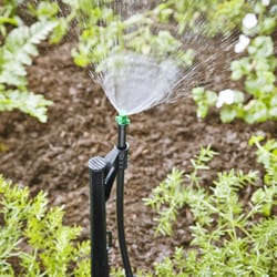 Raindrip Quarter-Circle Drip Irrigation Sprinkler Head 21.8 gph