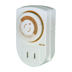 Coleman Cable Indoor Mini Mechanical Timer 125 V White