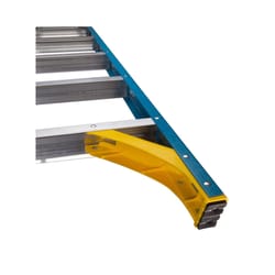 Werner 5 ft. H X 20.5 in. W Fiberglass Step Ladder Type I 250 lb. cap.