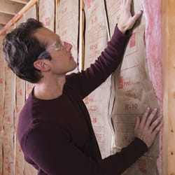 Owens Corning Eco Touch 15 in. W X 470 in. L R-19 Kraft Faced Fiberglass Insulation Roll 48.96 s